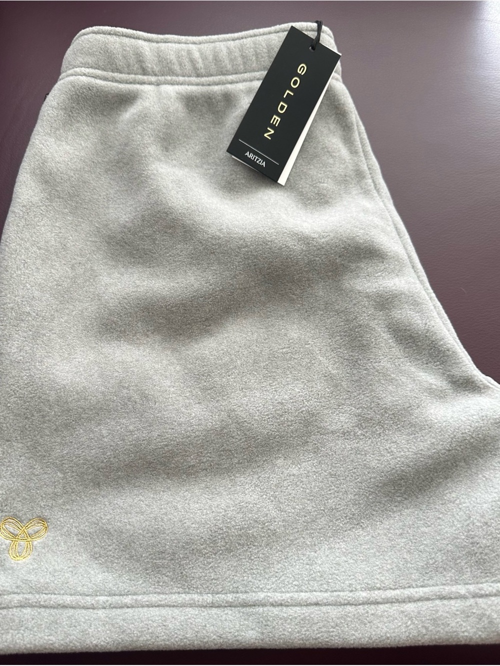 Aritzia Golden Heather Chrome Gray Fleece Shorts Size M